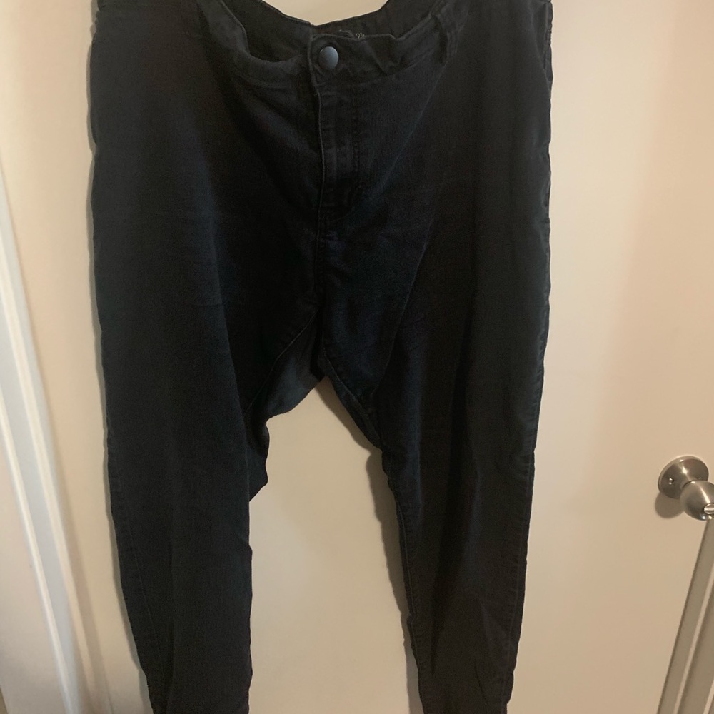 Plus-Size Black Skinny Jeans